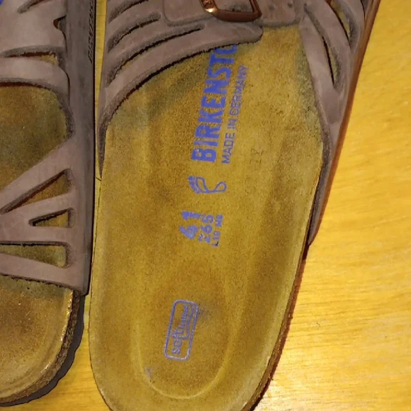 Birkenstock Tan Sandals - Picture 3 of 5